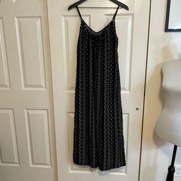 Oversize Black and White Print Jumpsuit Size Medium - Picture 3 of 10